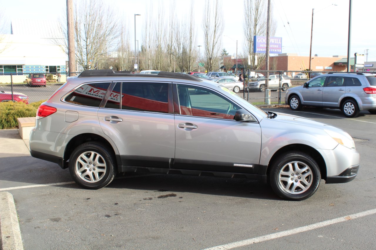 Subaru Outback 4dr Wgn H4 Auto 2.5i 2011