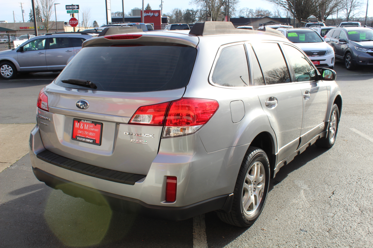 Subaru Outback 4dr Wgn H4 Auto 2.5i 2011