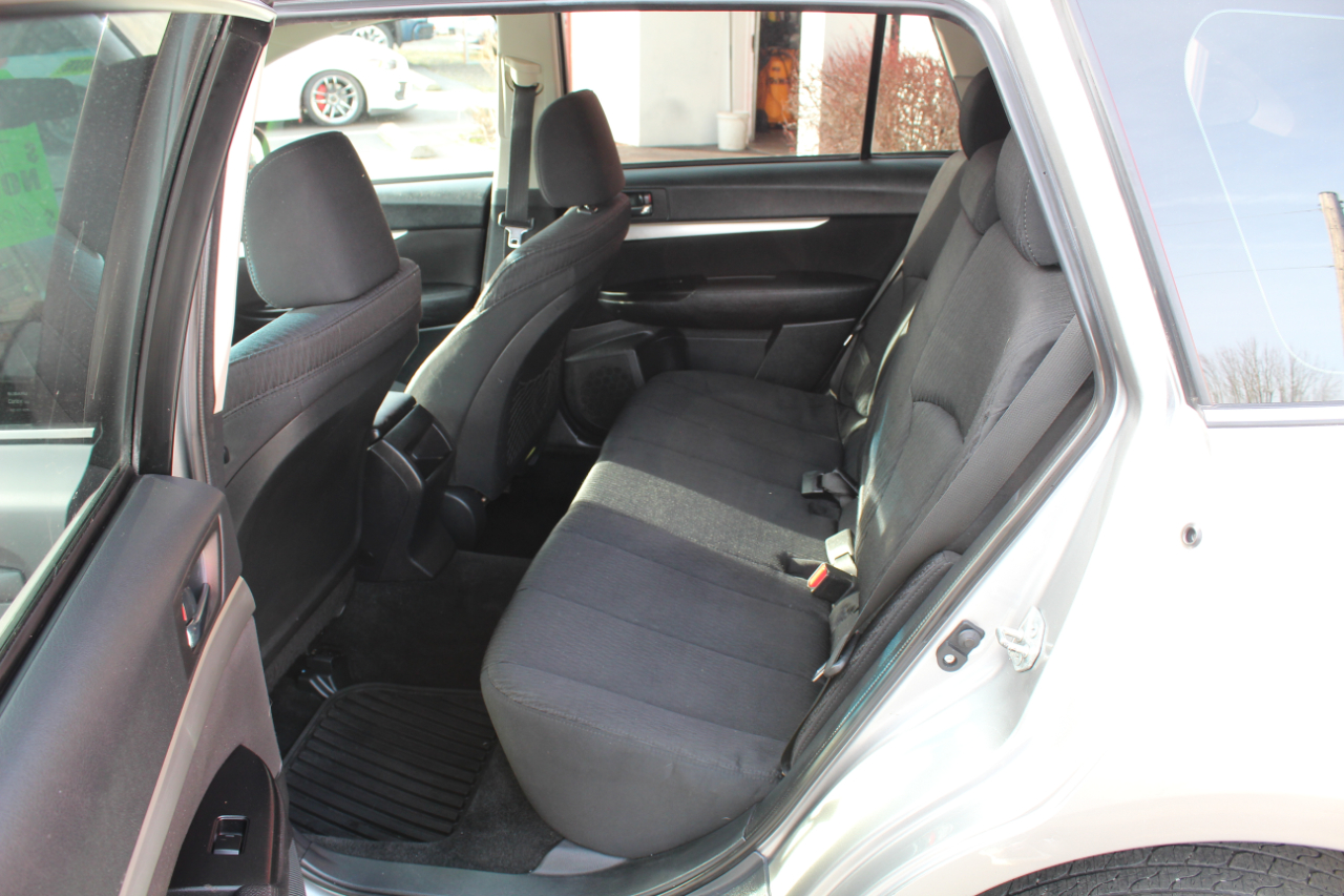 Subaru Outback 4dr Wgn H4 Auto 2.5i 2011