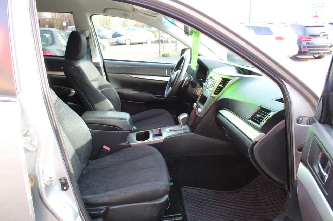 Subaru Outback 4dr Wgn H4 Auto 2.5i 2011