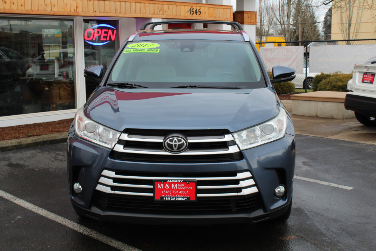 Toyota Highlander XLE V6 AWD (Natl) 2017