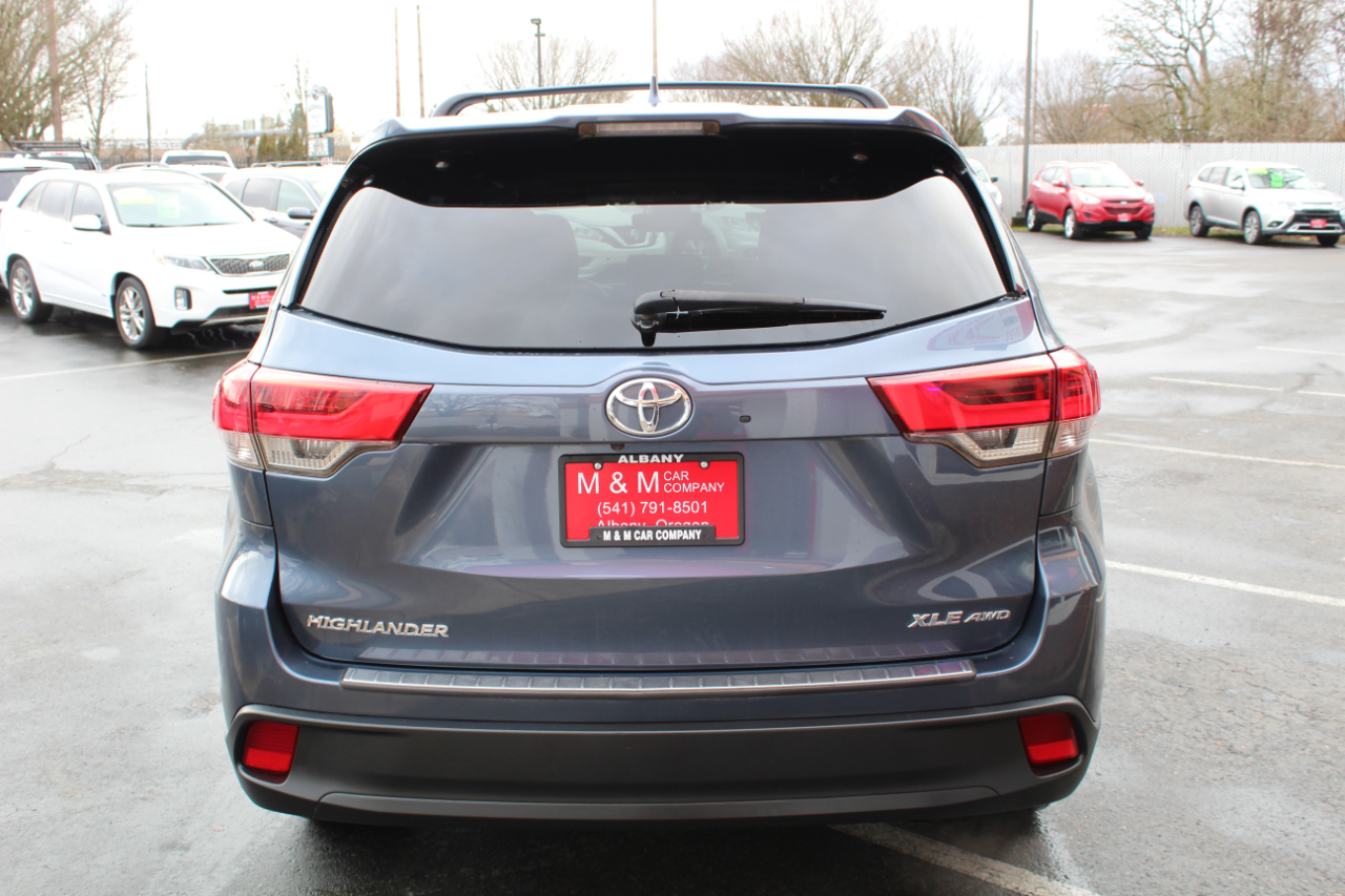 Toyota Highlander XLE V6 AWD (Natl) 2017