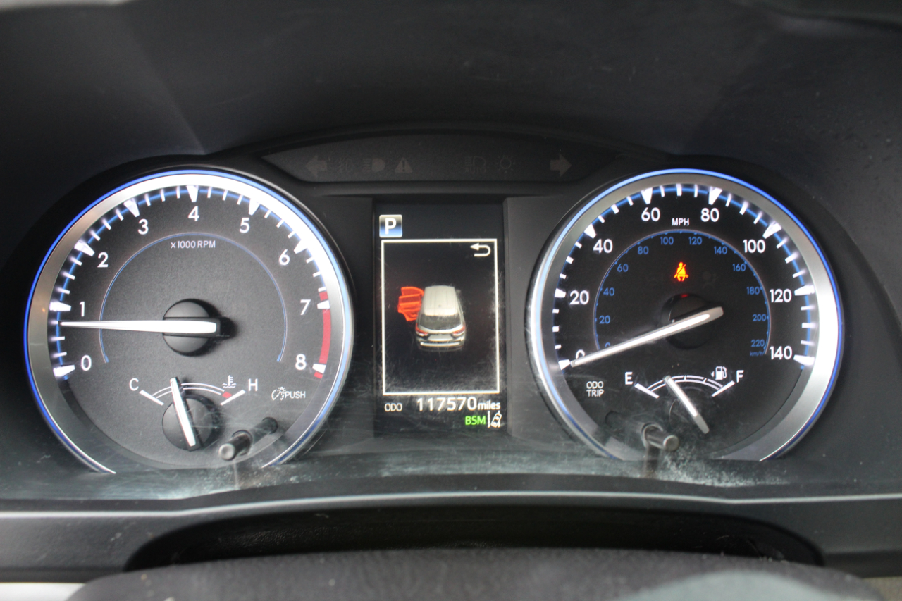 Toyota Highlander XLE V6 AWD (Natl) 2017