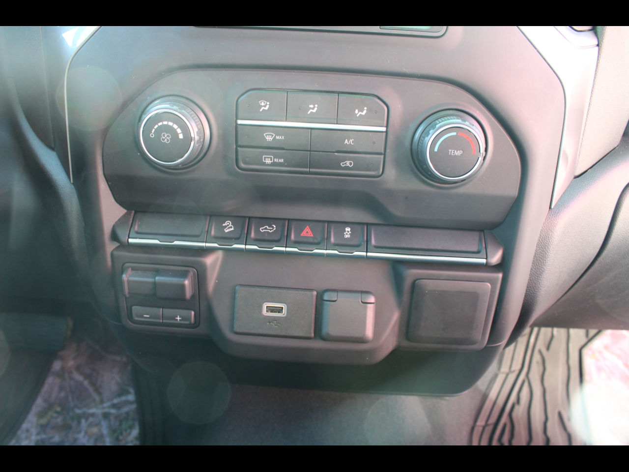 Chevrolet Silverado 1500 4WD Double Cab 147" Custom Trail Boss 2019