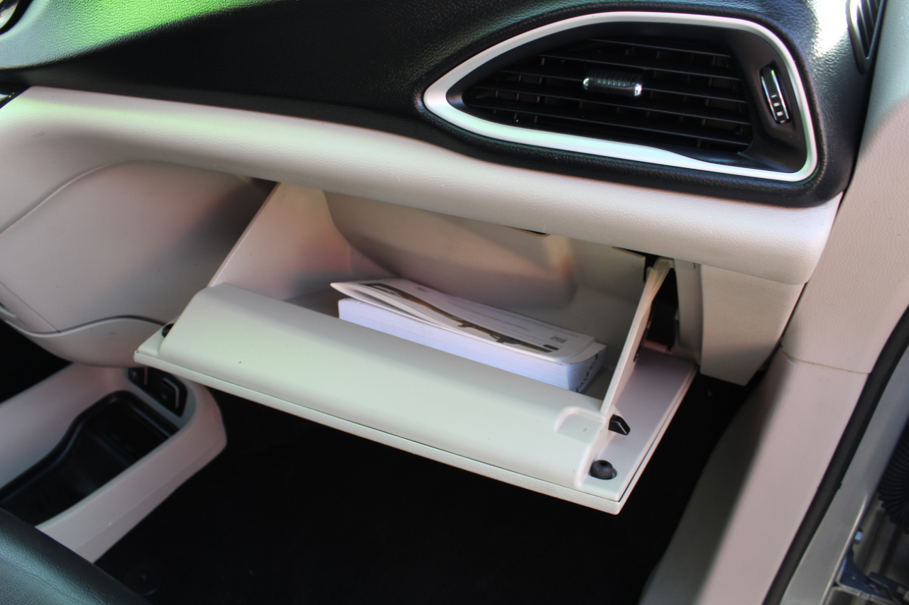 Chrysler Pacifica Touring L FWD 2020