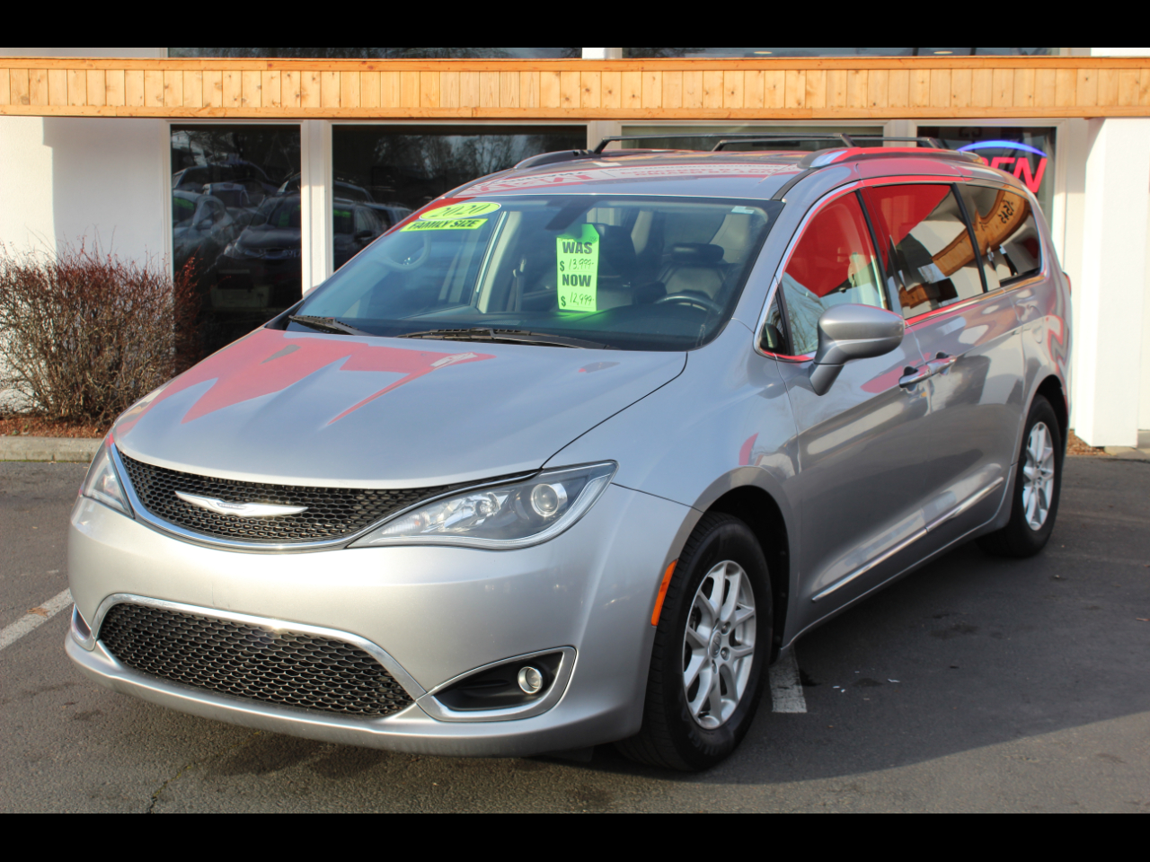 Chrysler Pacifica Touring L FWD 2020