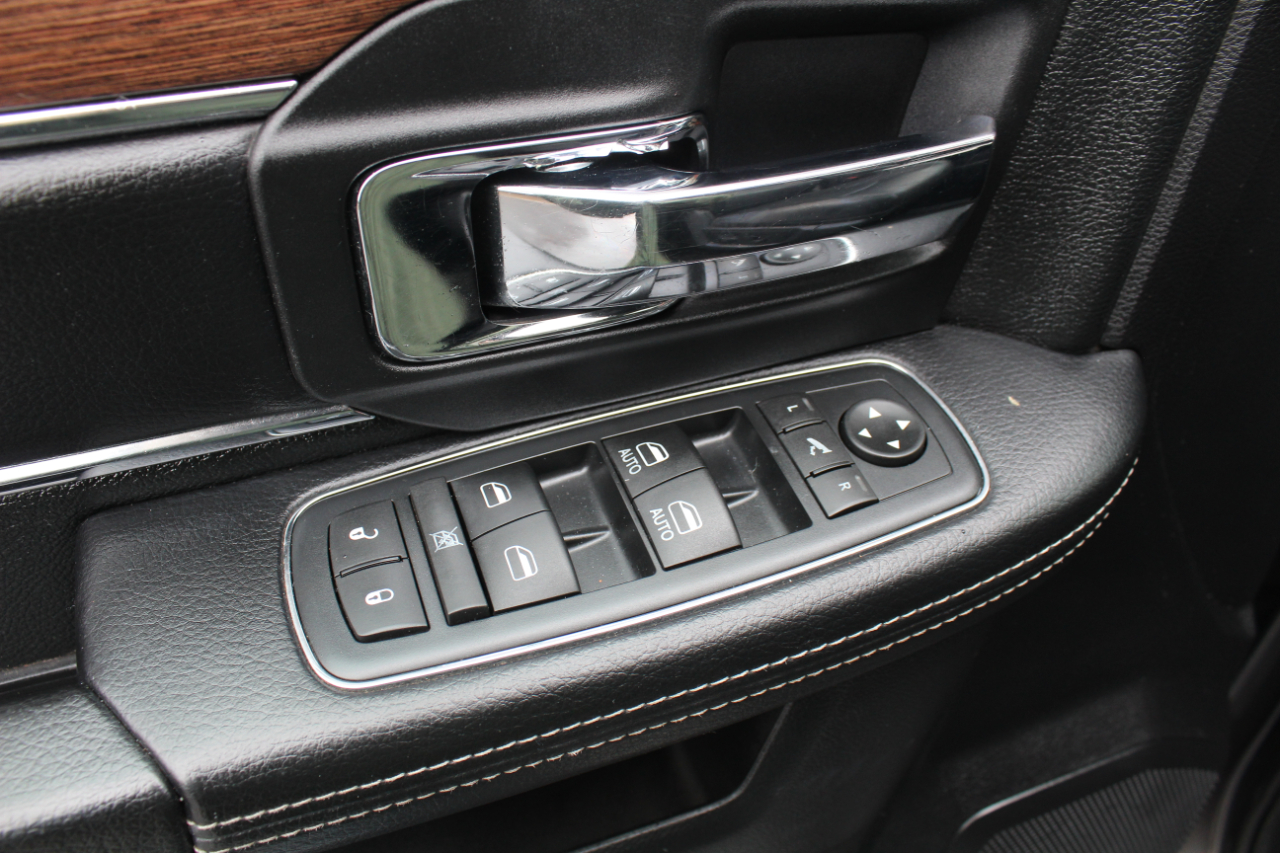 RAM 2500 4WD Crew Cab 149" Laramie 2016