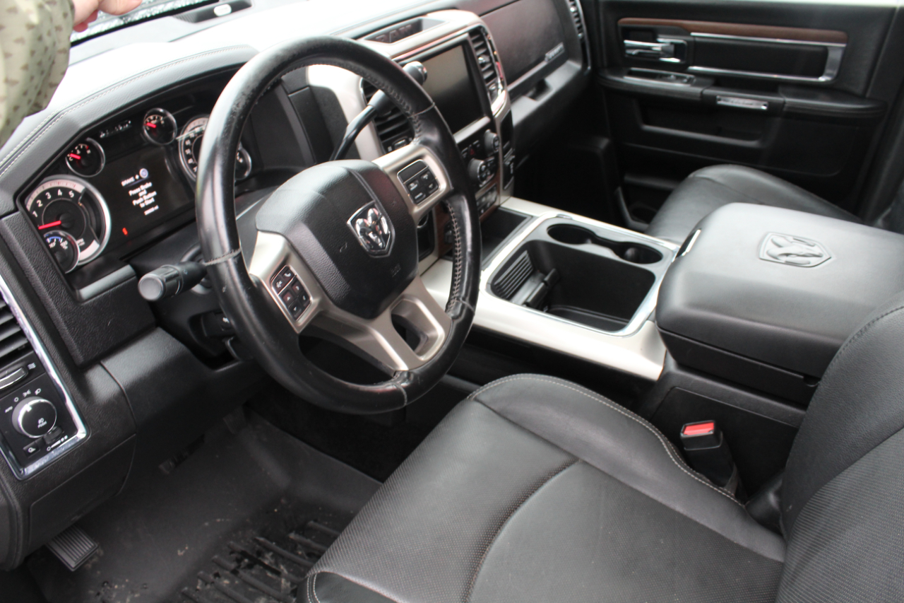 RAM 2500 4WD Crew Cab 149" Laramie 2016