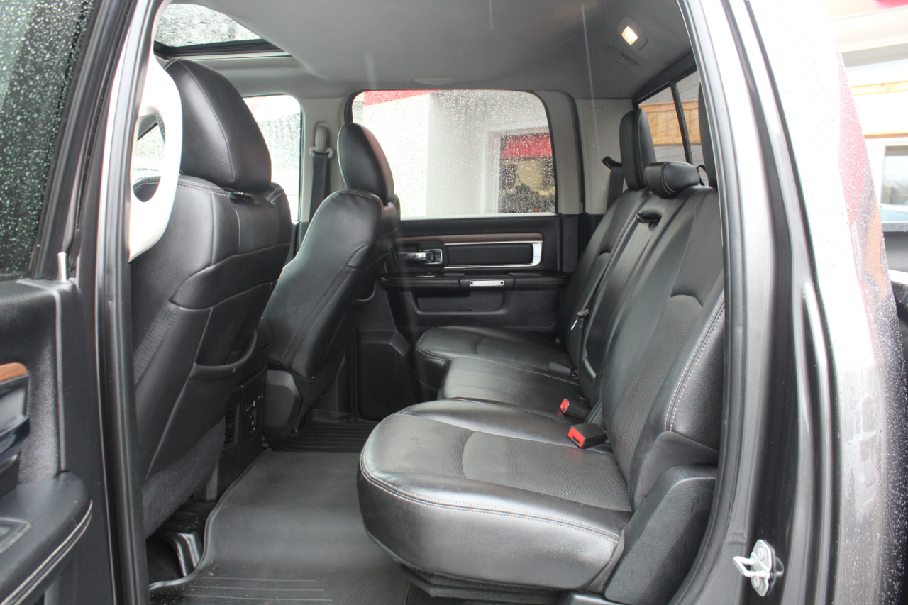 RAM 2500 4WD Crew Cab 149" Laramie 2016