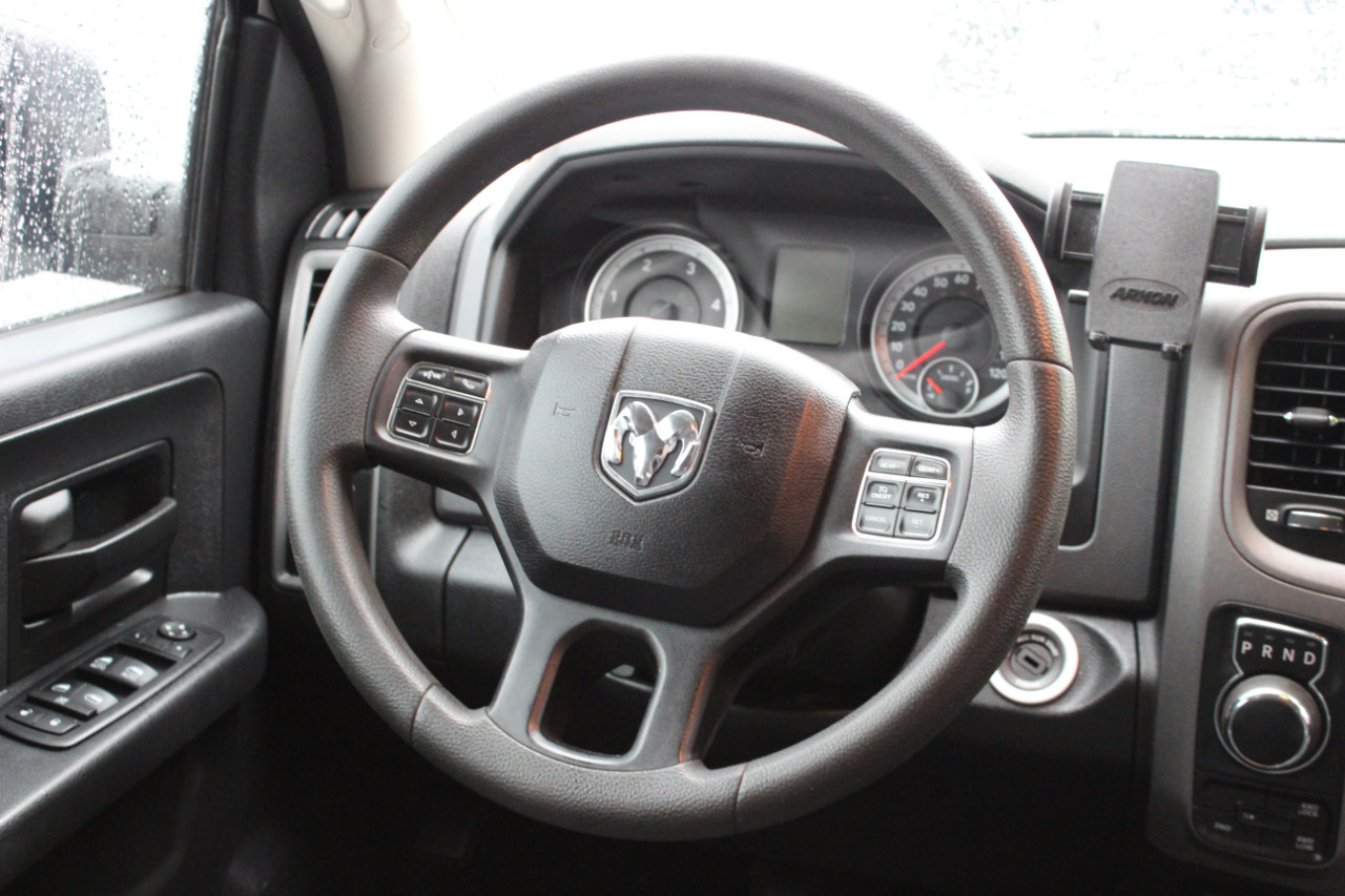 RAM 1500 4WD Crew Cab 149" Tradesman 2015