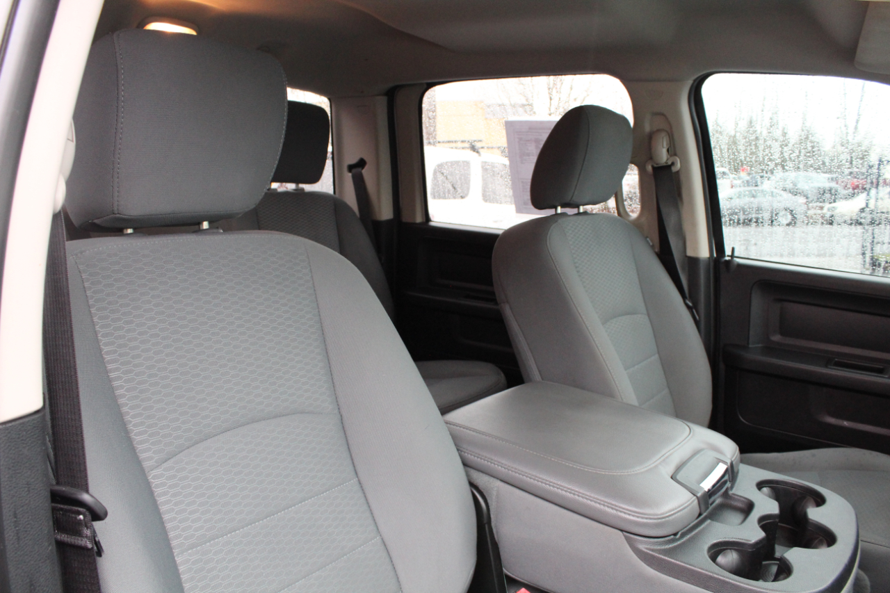 RAM 1500 4WD Crew Cab 149" Tradesman 2015