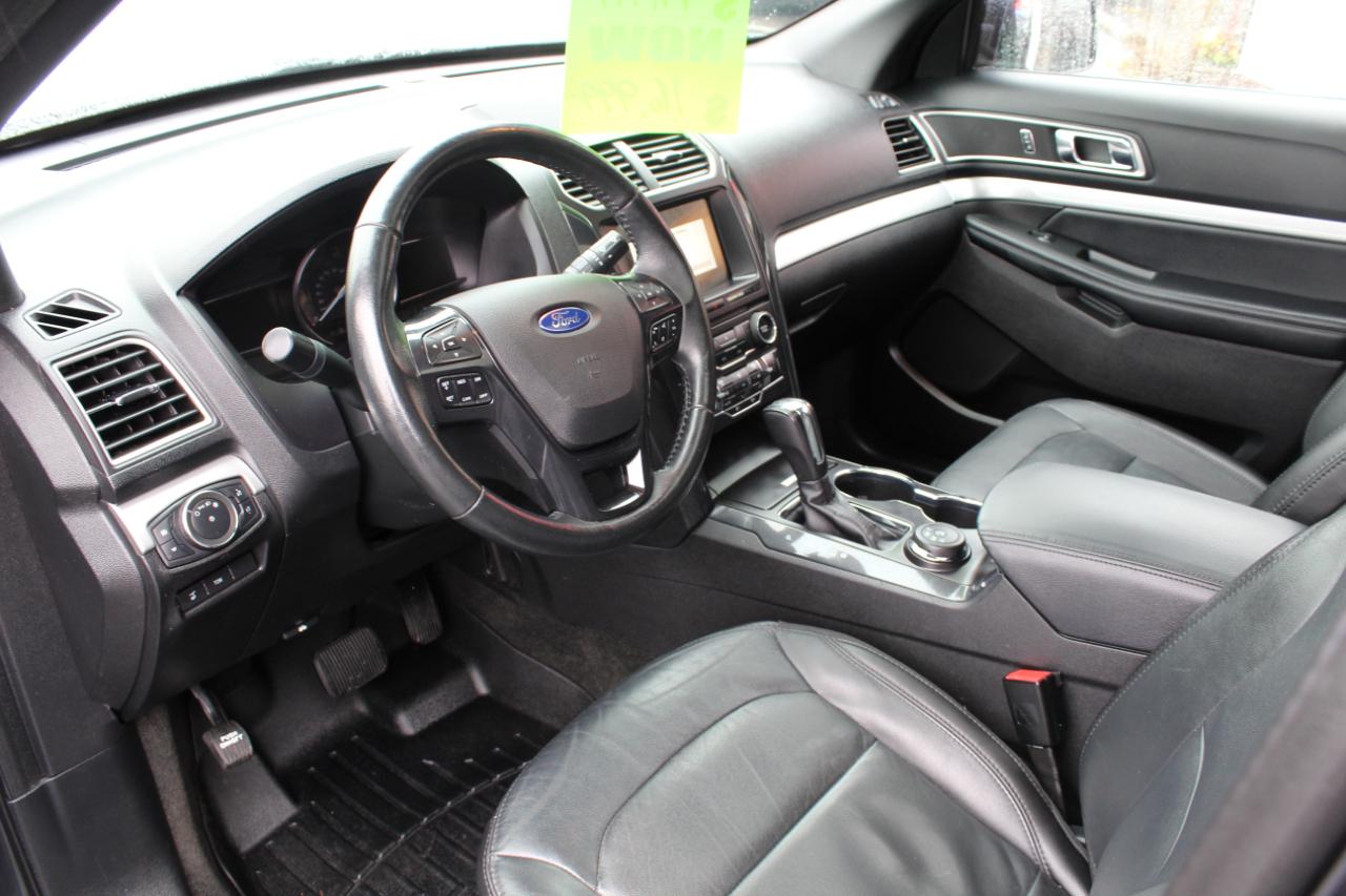 Ford Explorer XLT 4WD 2017