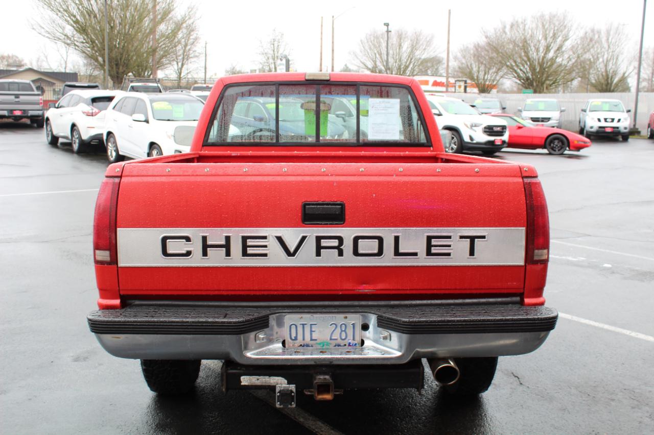 Chevrolet 1500 Reg Cab 117.5" 4WD 1990