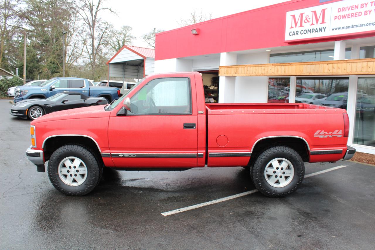 Chevrolet 1500 Reg Cab 117.5" 4WD 1990