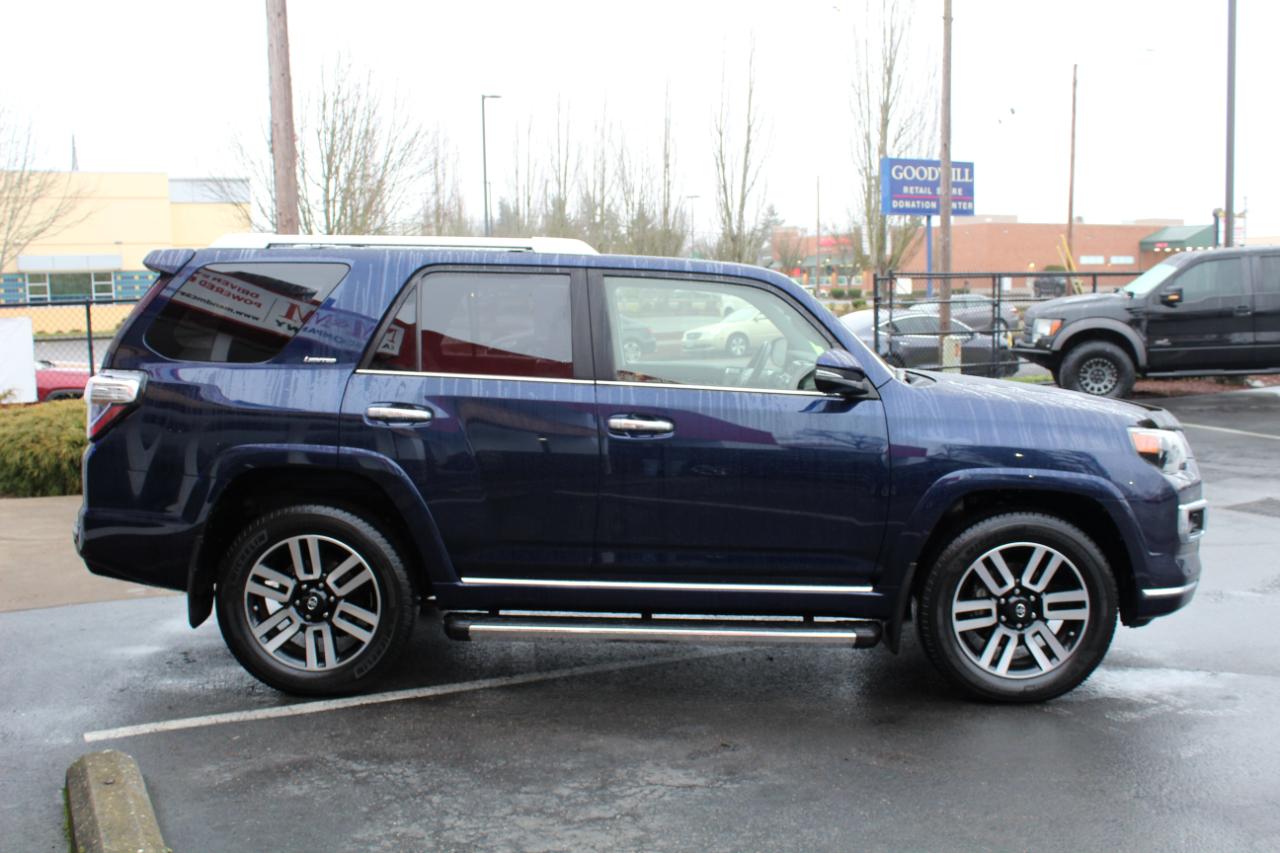 Toyota 4Runner Limited 4WD (Natl) 2018