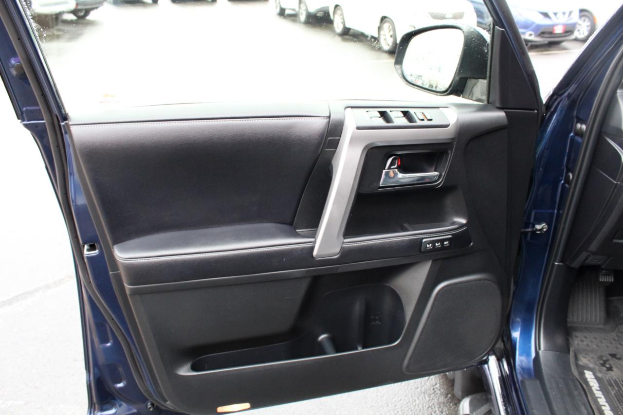 Toyota 4Runner Limited 4WD (Natl) 2018