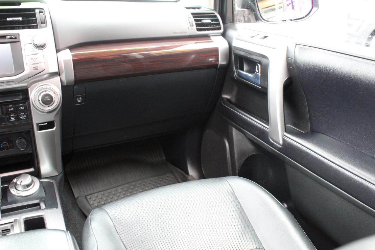 Toyota 4Runner Limited 4WD (Natl) 2018