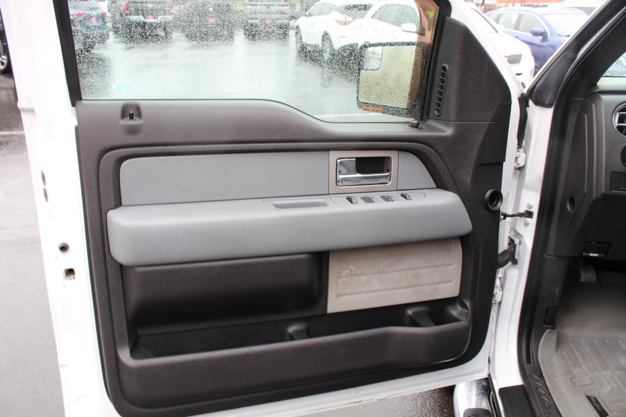 Ford F-150 4WD SuperCrew 145" XLT 2011