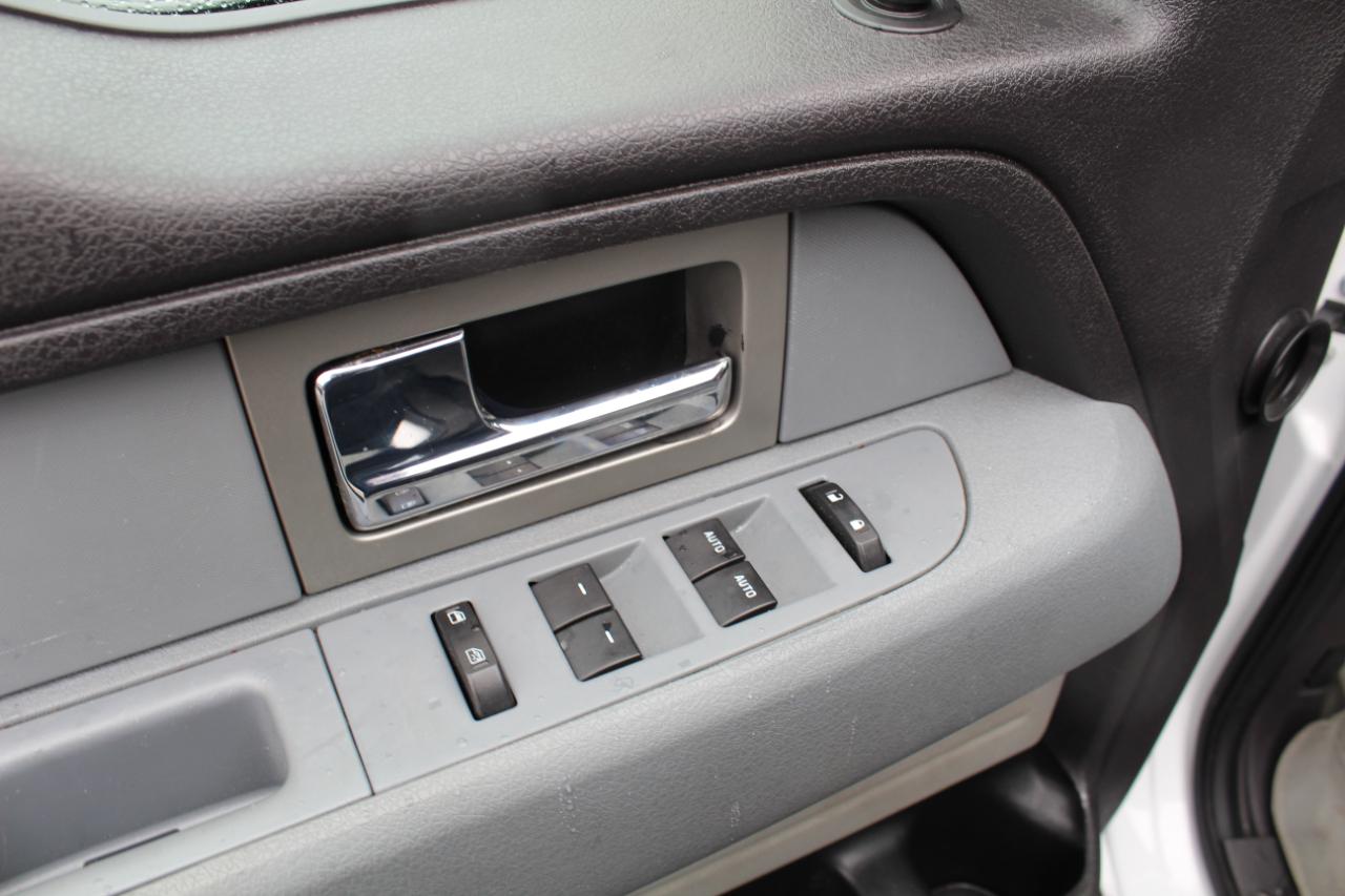 Ford F-150 4WD SuperCrew 145" XLT 2011