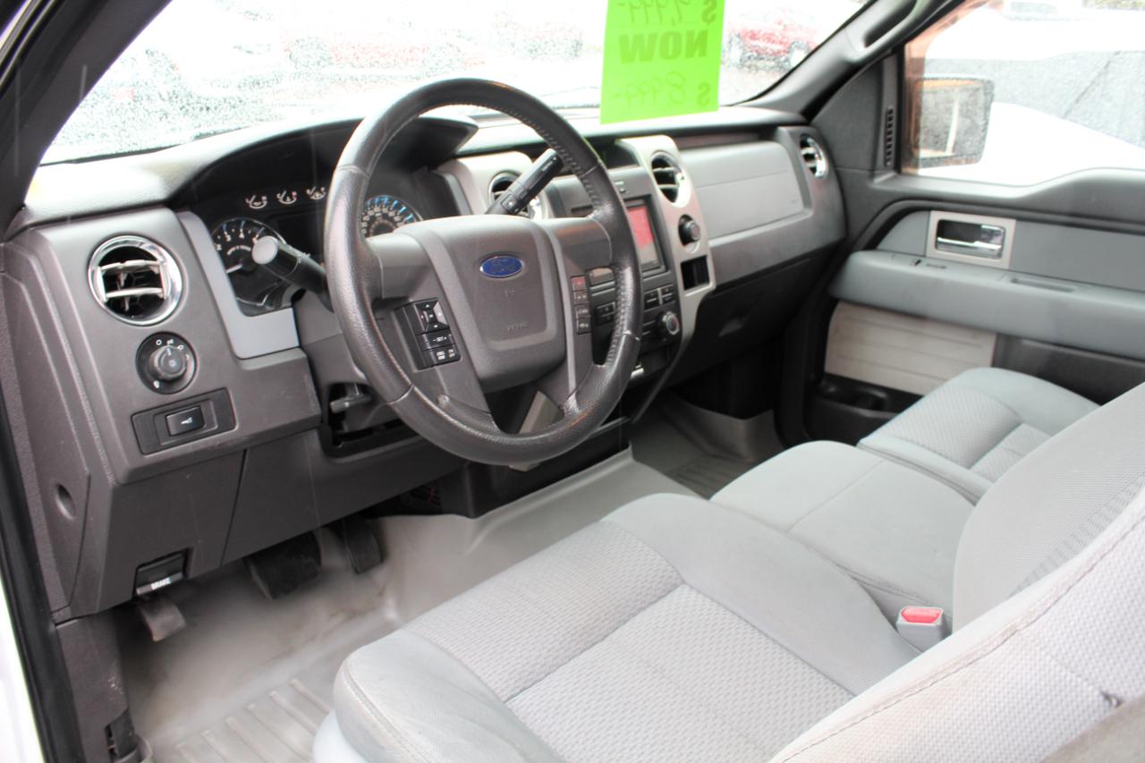 Ford F-150 4WD SuperCrew 145" XLT 2011