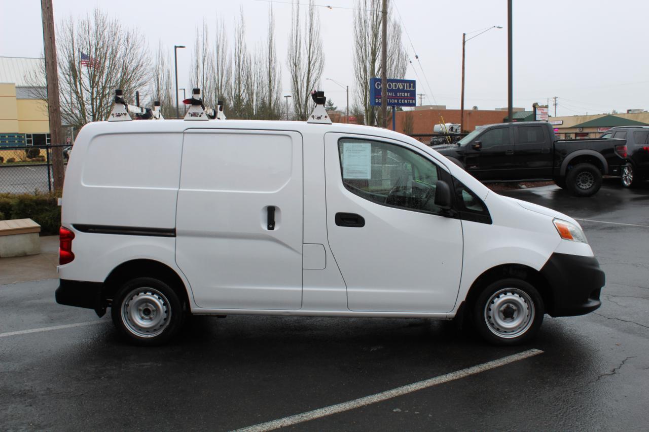 Nissan NV200 I4 SV 2014