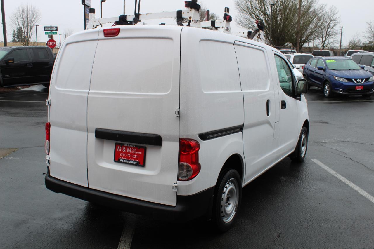 Nissan NV200 I4 SV 2014