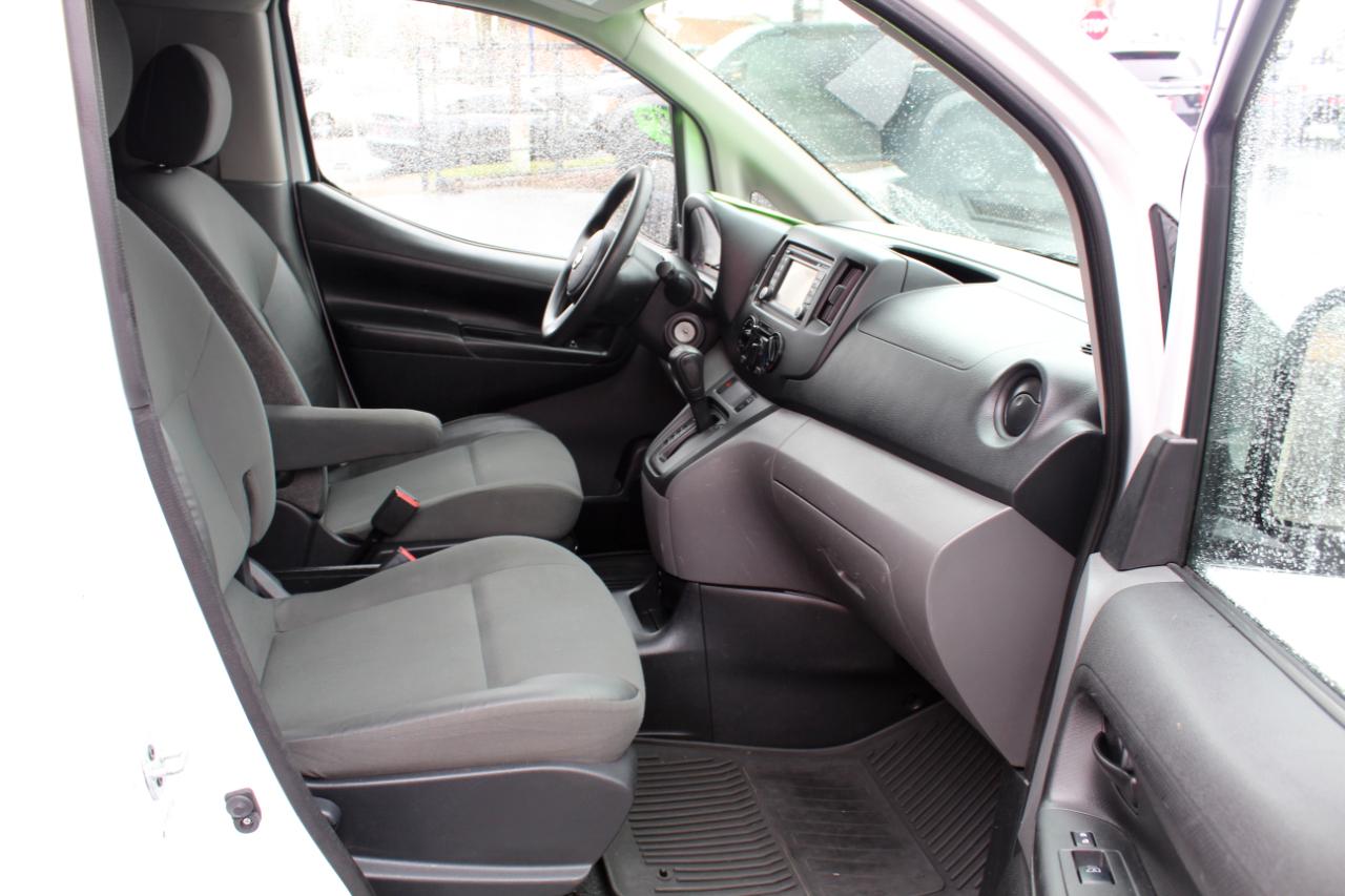 Nissan NV200 I4 SV 2014