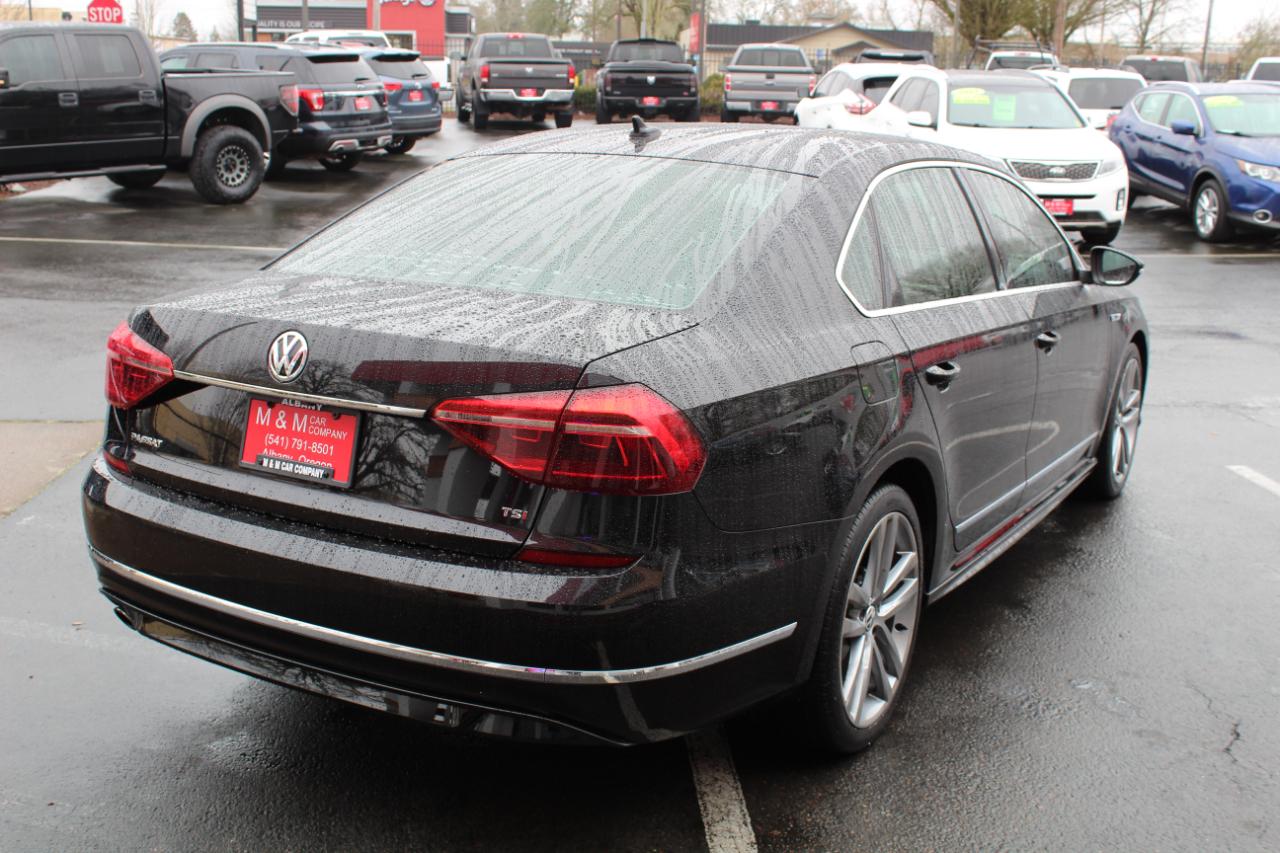 Volkswagen Passat R-Line w/Comfort Pkg Auto 2017