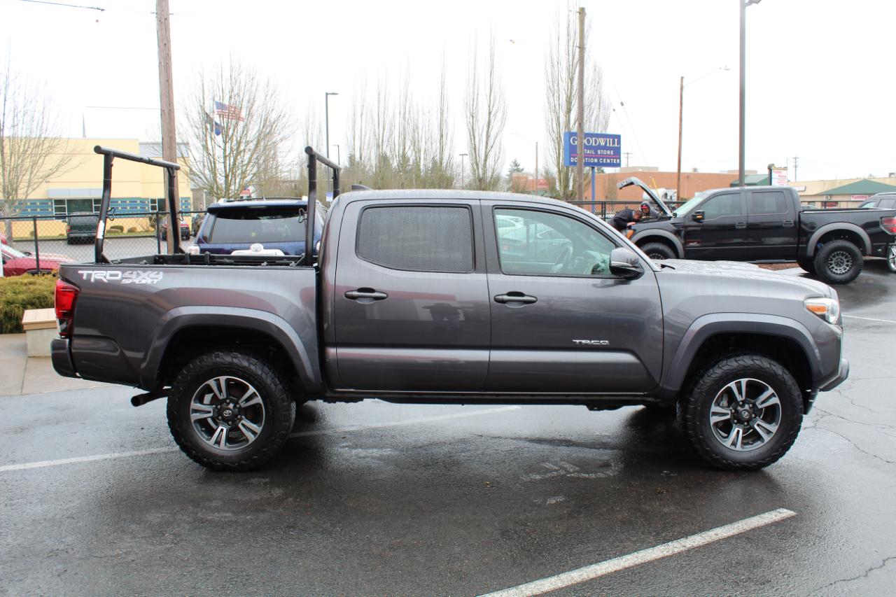 Toyota Tacoma TRD Off Road Double Cab 5' Bed V6 4x4 MT (Natl) 2018