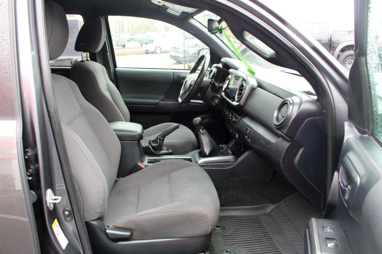 Toyota Tacoma TRD Off Road Double Cab 5' Bed V6 4x4 MT (Natl) 2018