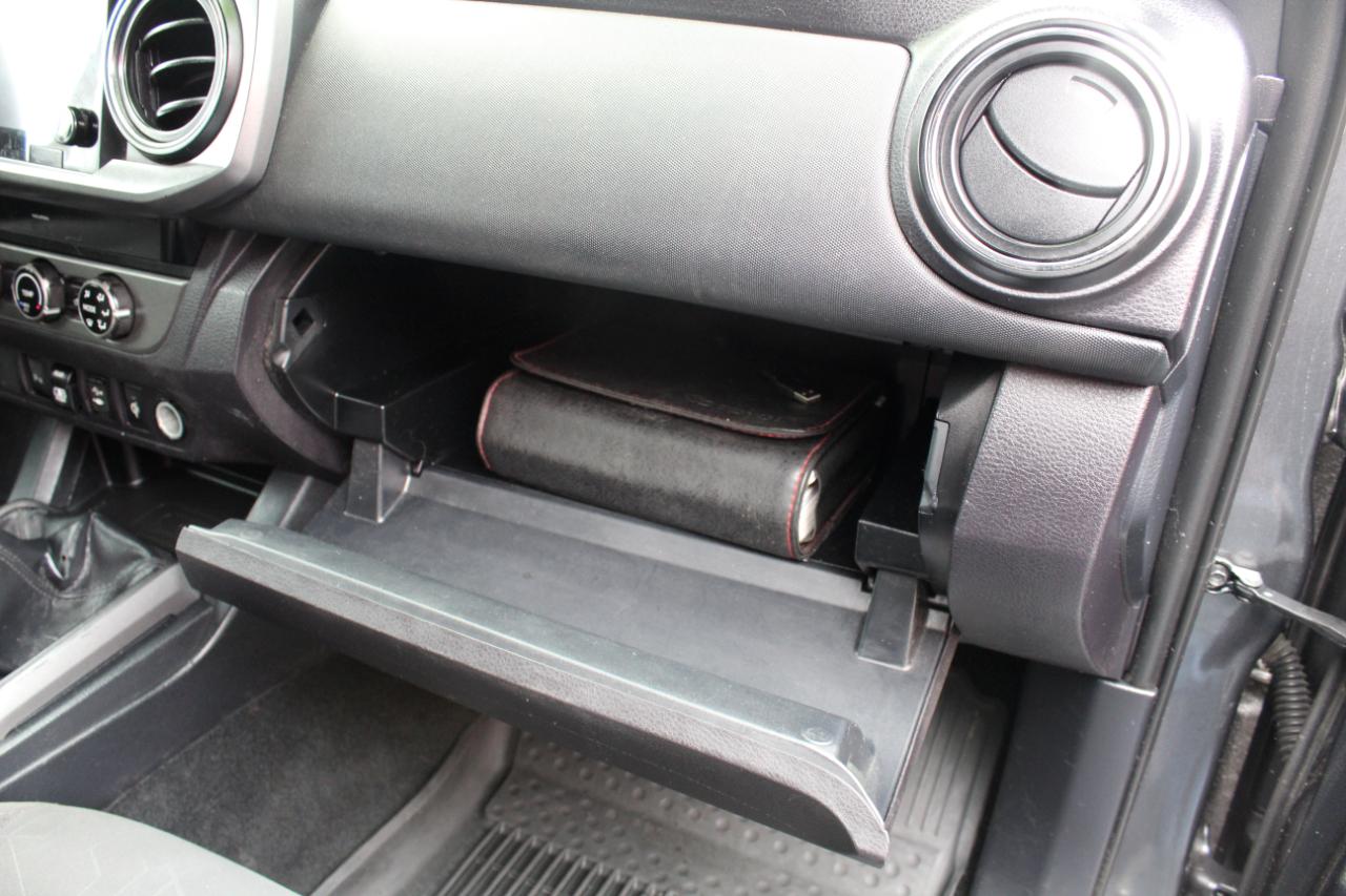 Toyota Tacoma TRD Off Road Double Cab 5' Bed V6 4x4 MT (Natl) 2018