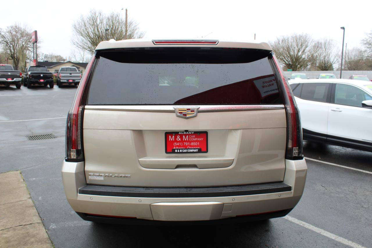 Cadillac Escalade ESV 4WD 4dr Platinum 2016