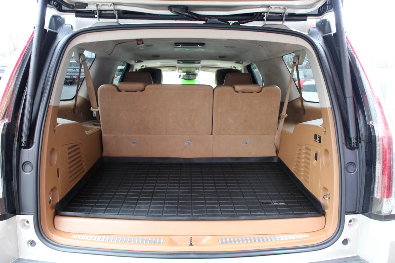 Cadillac Escalade ESV 4WD 4dr Platinum 2016