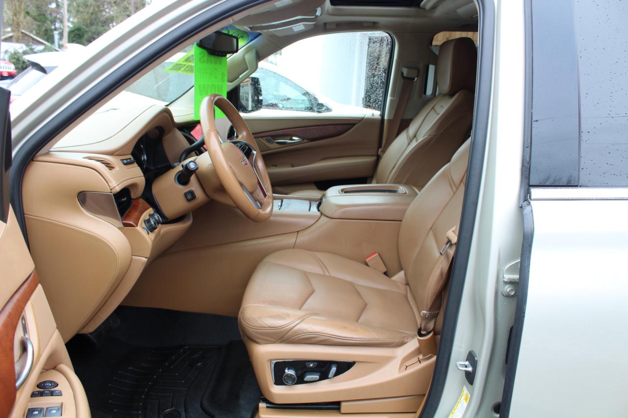 Cadillac Escalade ESV 4WD 4dr Platinum 2016