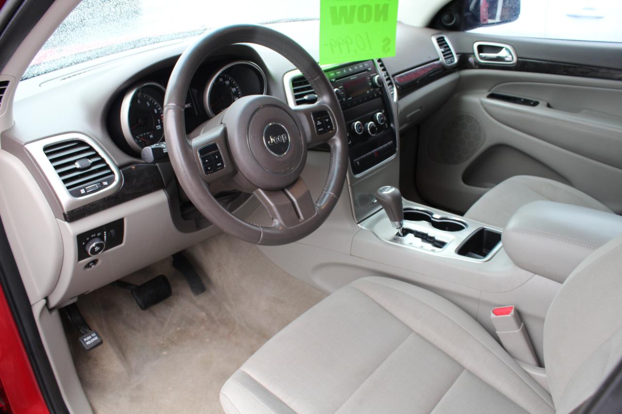 Jeep Grand Cherokee RWD 4dr Laredo 2011