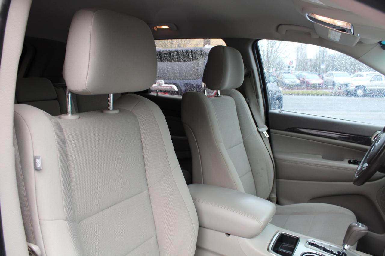 Jeep Grand Cherokee RWD 4dr Laredo 2011