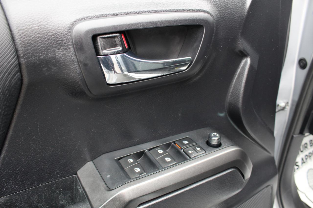 Toyota Tacoma 4WD TRD Off Road Double Cab 5' Bed V6 MT (Natl) 2020