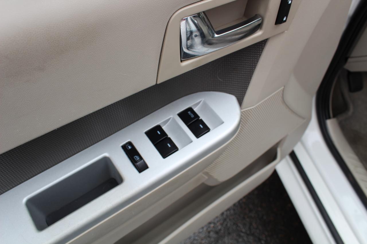 Mercury Mariner 4WD 4dr Hybrid 2010