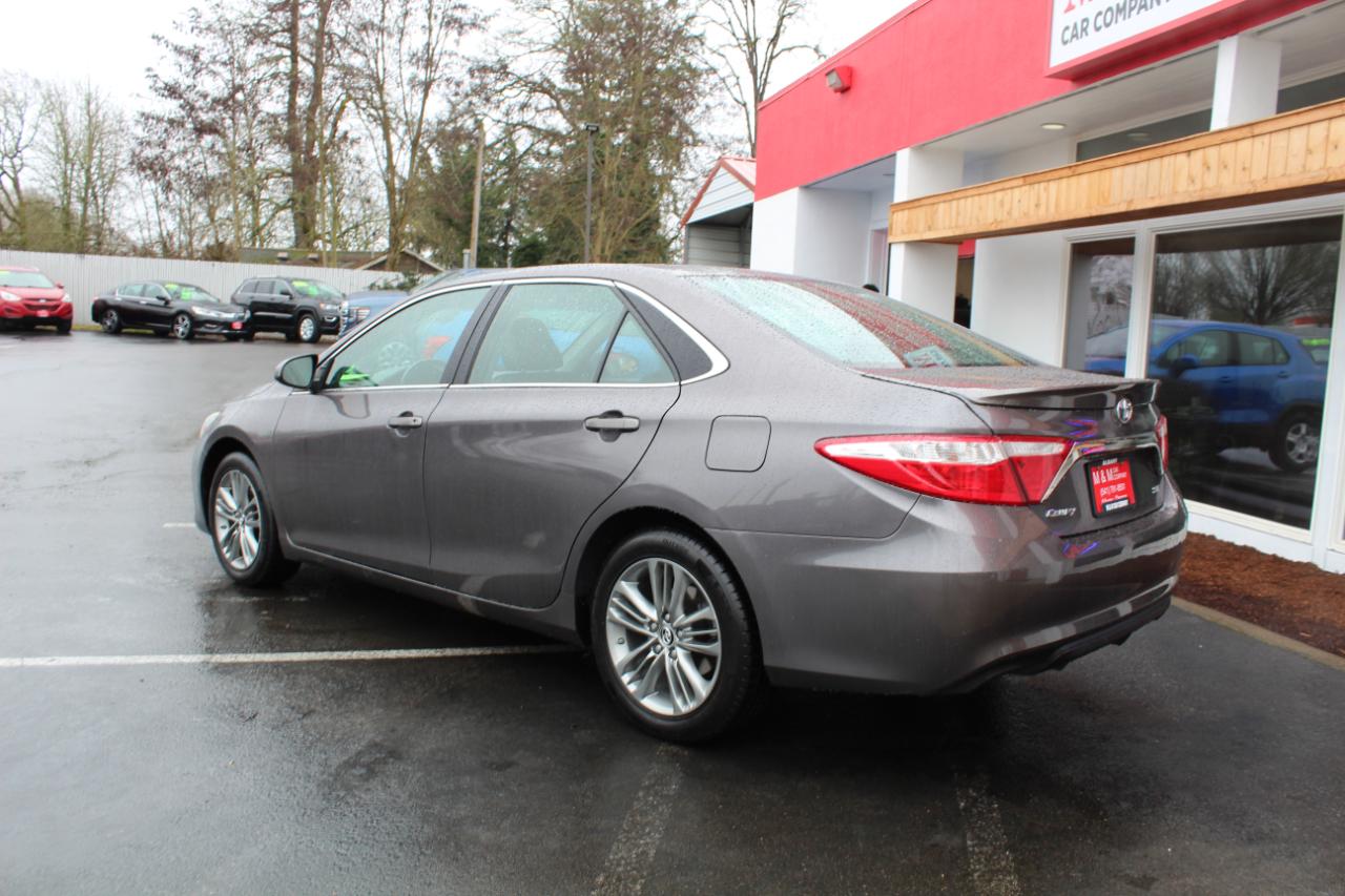 Toyota Camry 4dr Sdn I4 Auto XLE (Natl) 2015