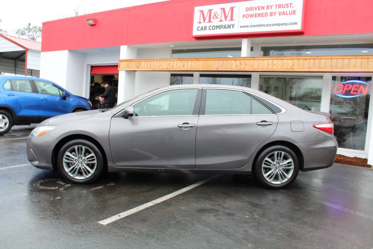 Toyota Camry 4dr Sdn I4 Auto XLE (Natl) 2015
