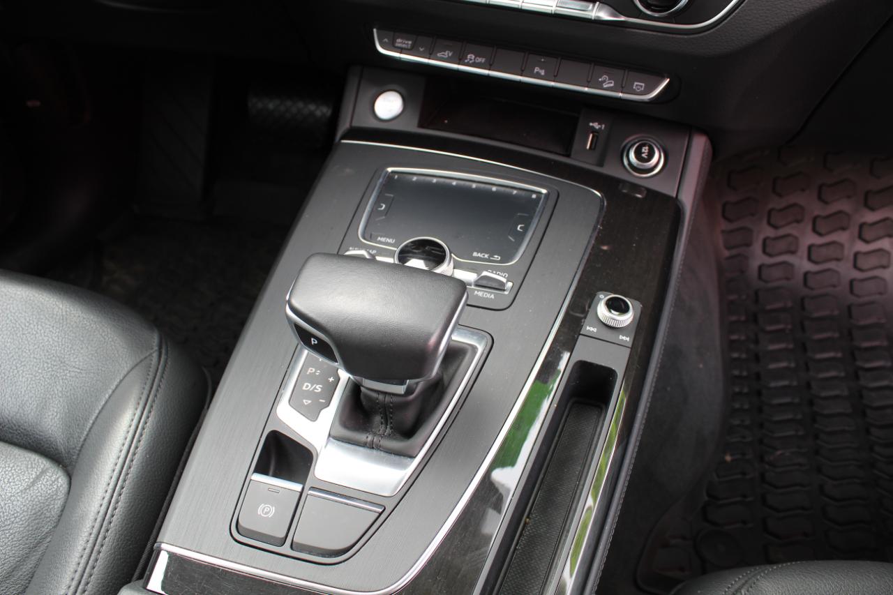 Audi Q5 Premium Plus 55 TFSI e quattro 2020