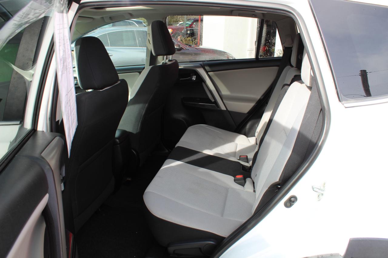 Toyota RAV4 Adventure AWD (Natl) 2018