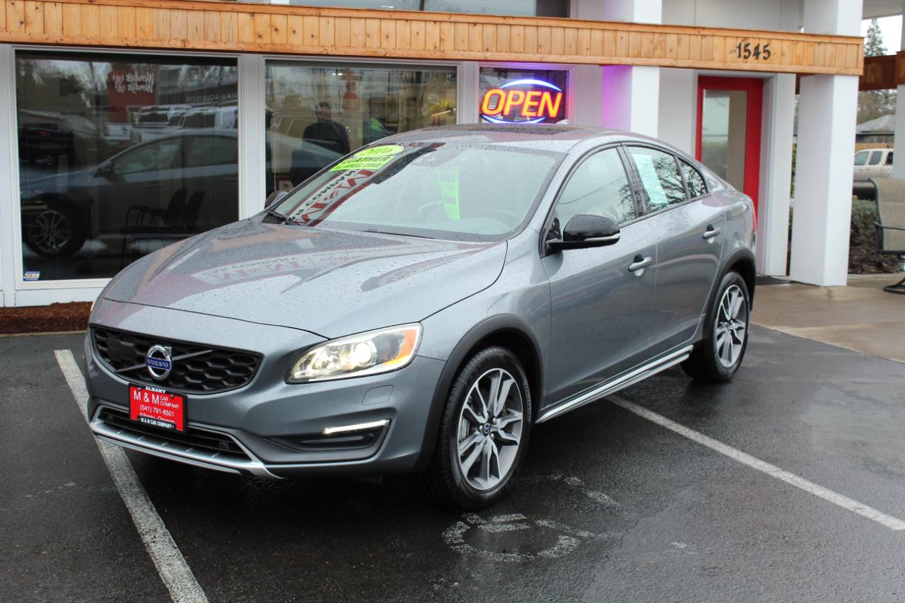 Volvo S60 Cross Country 4dr Sdn T5 Platinum 2016