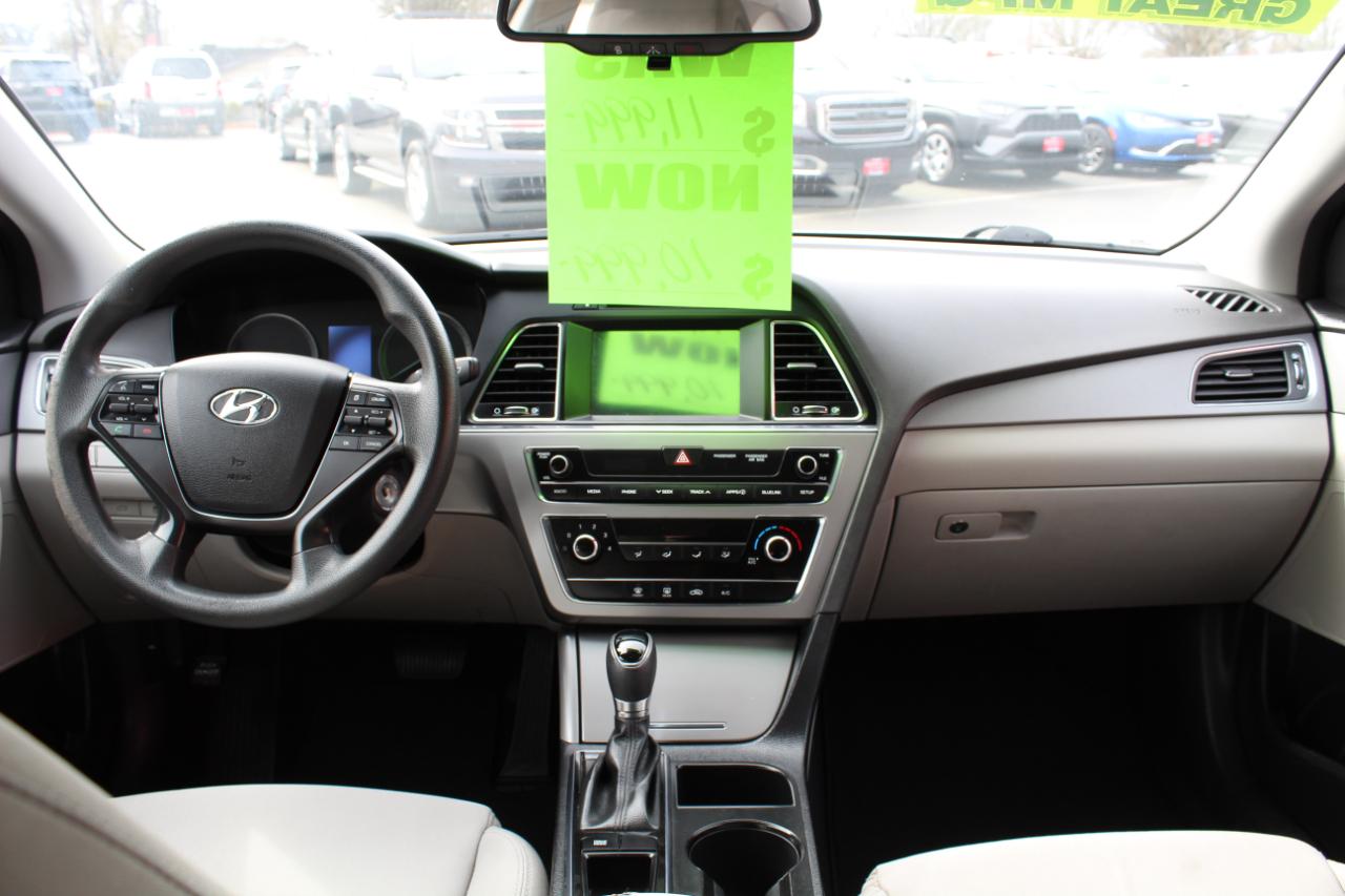 Hyundai Sonata 4dr Sdn 2.4L SE PZEV 2016