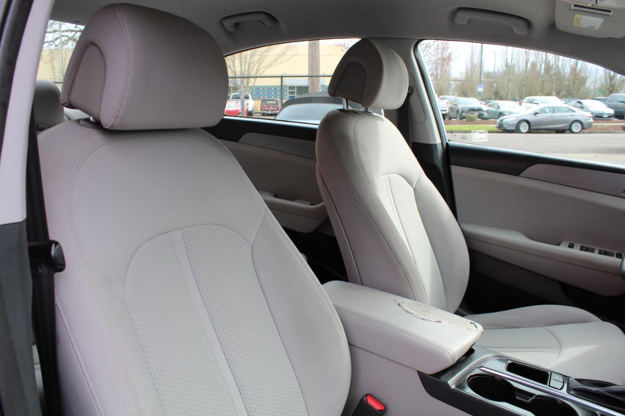 Hyundai Sonata 4dr Sdn 2.4L SE PZEV 2016