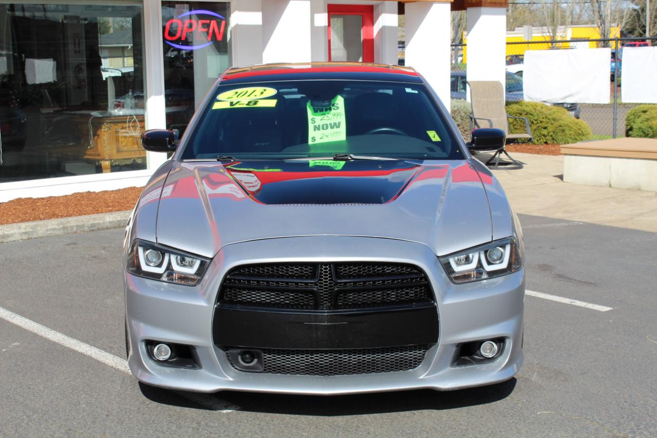Dodge Charger 4dr Sdn SRT8 RWD 2013