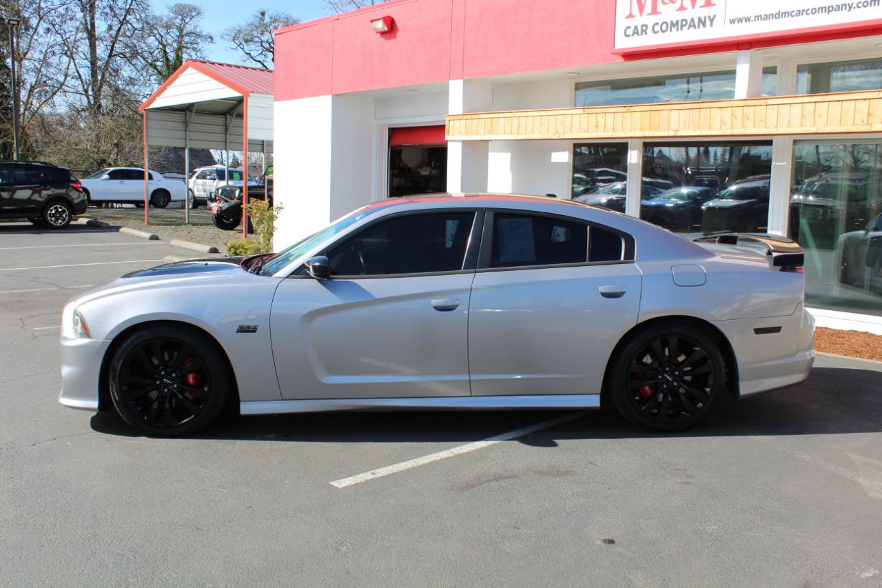 Dodge Charger 4dr Sdn SRT8 RWD 2013