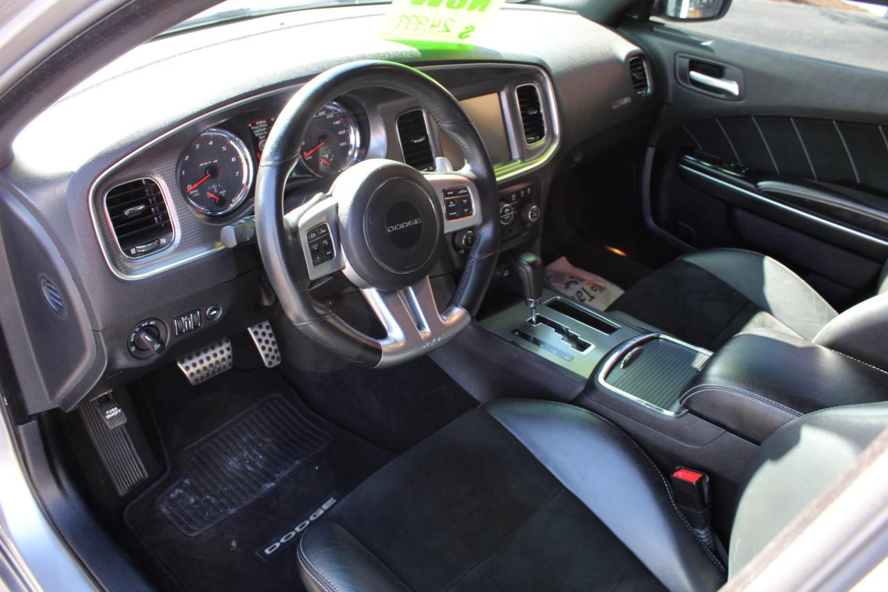 Dodge Charger 4dr Sdn SRT8 RWD 2013