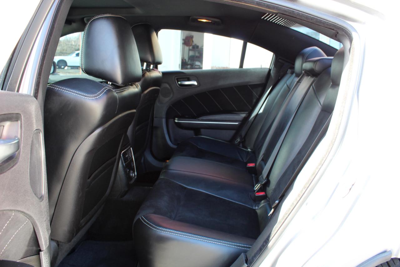 Dodge Charger 4dr Sdn SRT8 RWD 2013