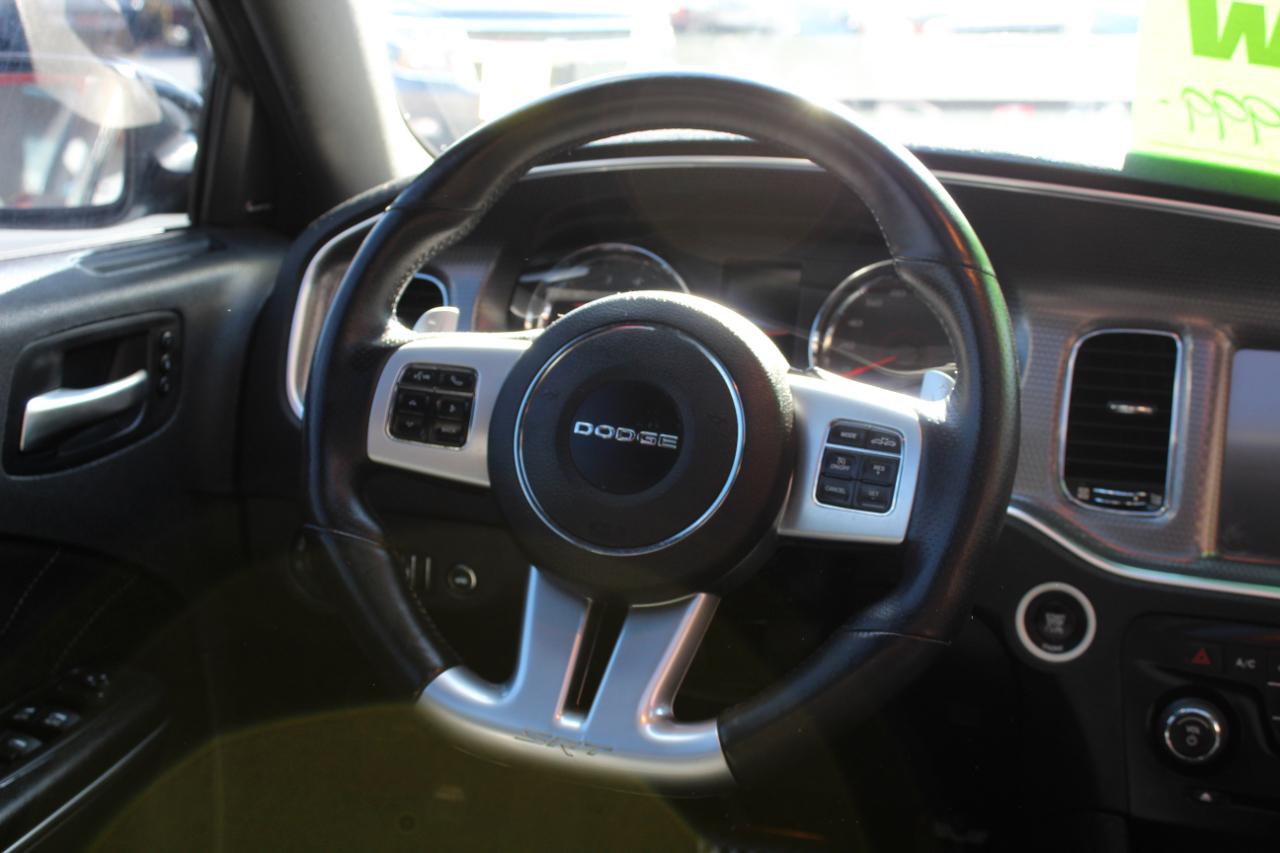 Dodge Charger 4dr Sdn SRT8 RWD 2013